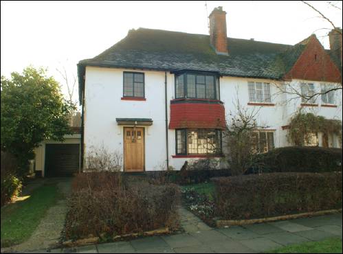05 Sutcliffe Close